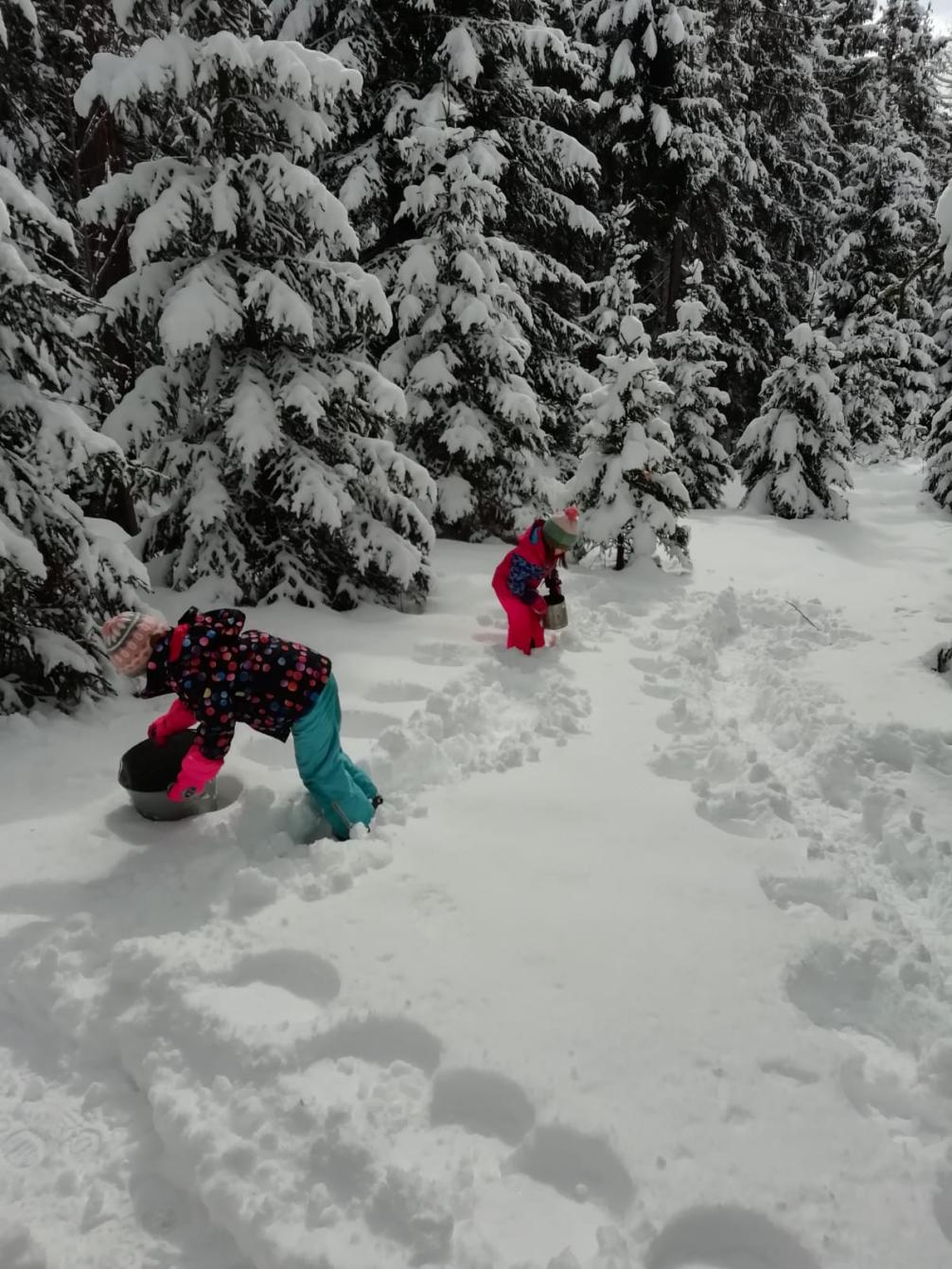 spielen im Schnee